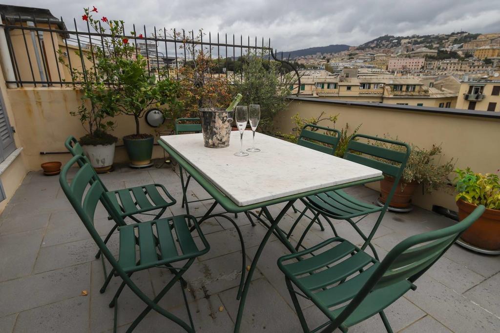 Altido Apt For 3 With Rooftop Balcony And Lovely Cityview Genova Eksteriør bilde